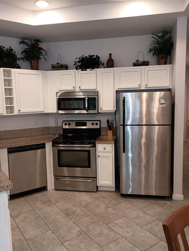 Building Photo - 8033 Carnoustie Pl