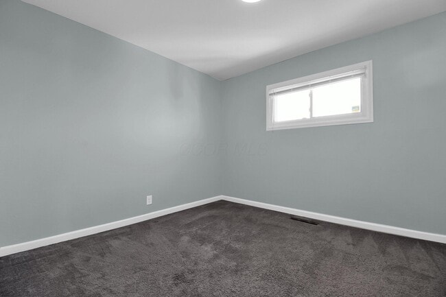 Building Photo - 4344 Broadhurst Dr