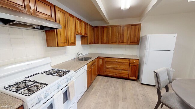 Building Photo - 1 br, 1 bath House - 762 Hamilton Ave Priv...