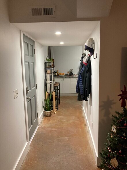 Building Photo - 4111 Tennessee Ave