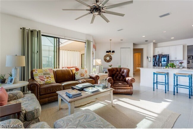 Building Photo - 13755 Luna Dr