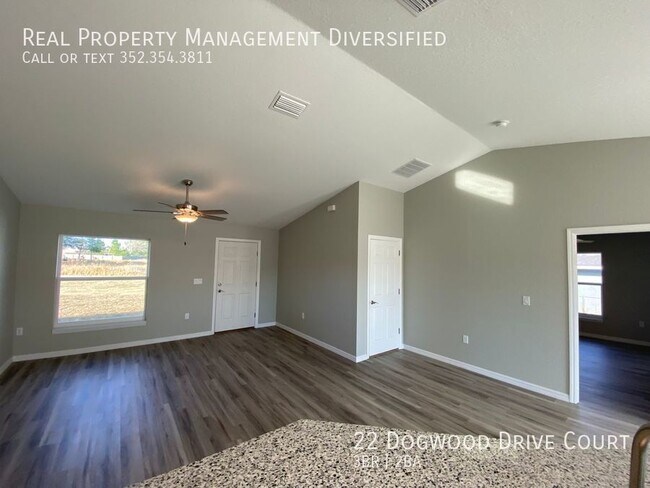 Building Photo - 22 Dogwood Dr Ct