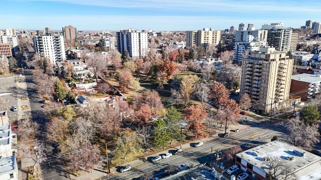 Building Photo - Lovely 2nd floor 2 bed/1 bath condo