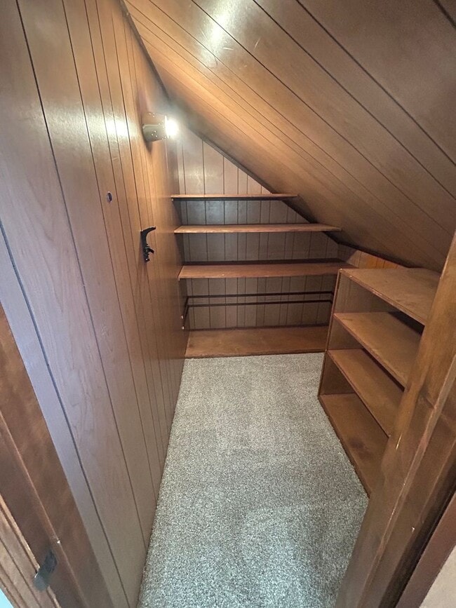 Building Photo - 4 Bedroom, 2 Bathroom House in Lynden with Fenced Yard