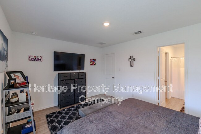 Building Photo - 10502 Torroja Wy