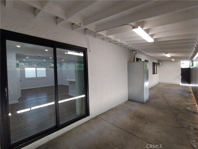 Building Photo - 13714 Hoyt St
