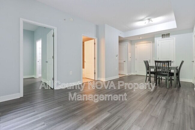 Building Photo - 820 N Pollard St