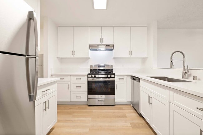 Building Photo - Calavo