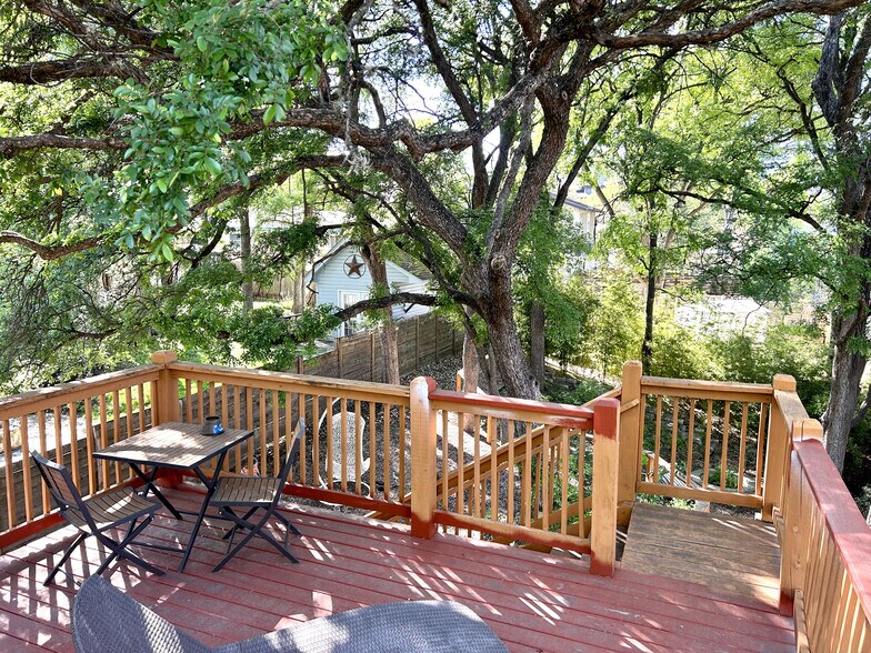 Building Photo - 512 Bouldin Ave