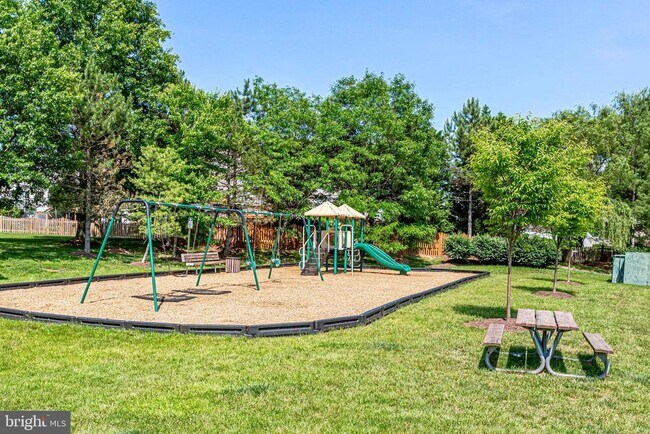 Building Photo - 21013 Timber Ridge Terrace