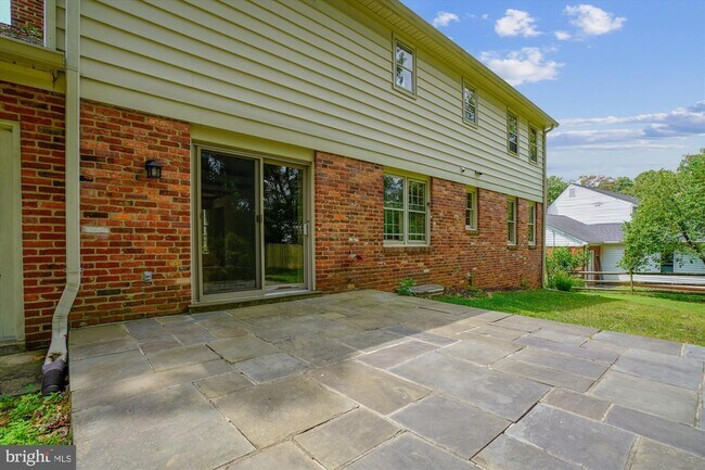 Building Photo - 11200 Powder Horn Dr