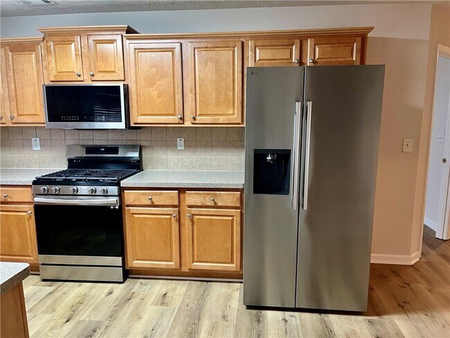 Building Photo - 283 Grand Ashbury Ln