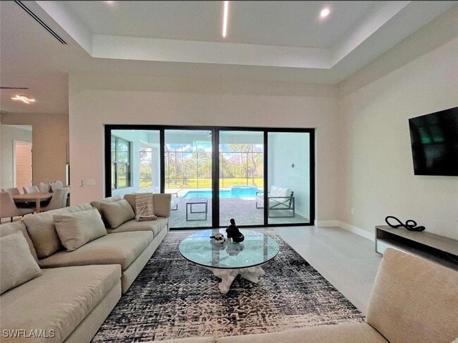 Building Photo - 687 23rd St SW