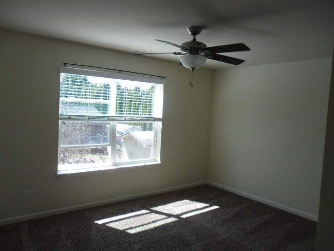 Building Photo - 274 Horseshoe Lake Rd