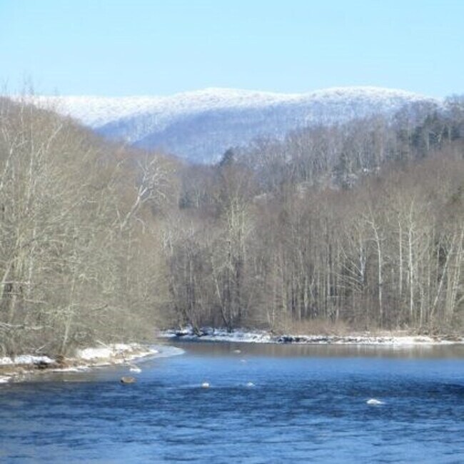 Building Photo - 72 Faulkner Rd