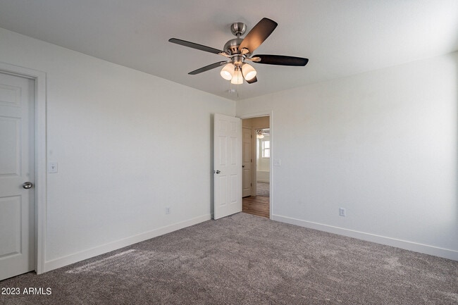 Building Photo - 4244 E Gleneagle Dr