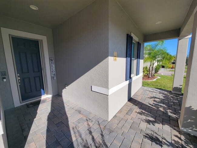 Building Photo - 5325 Jubiloso Dr