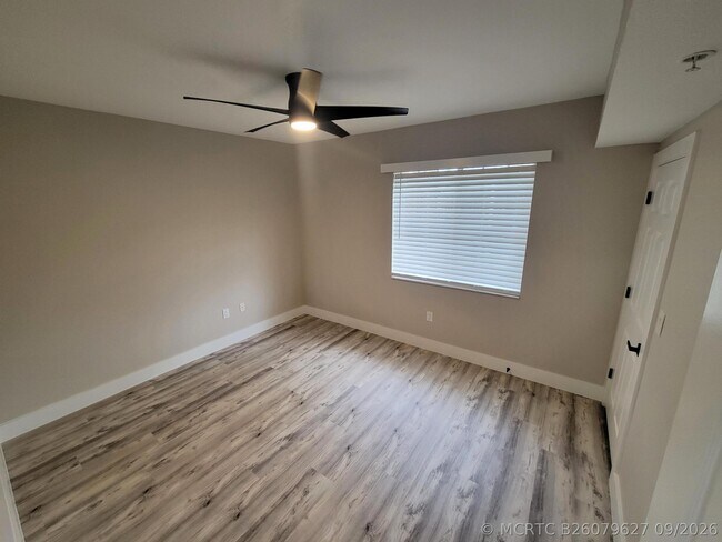 Building Photo - 6418 Emerald Dunes Dr