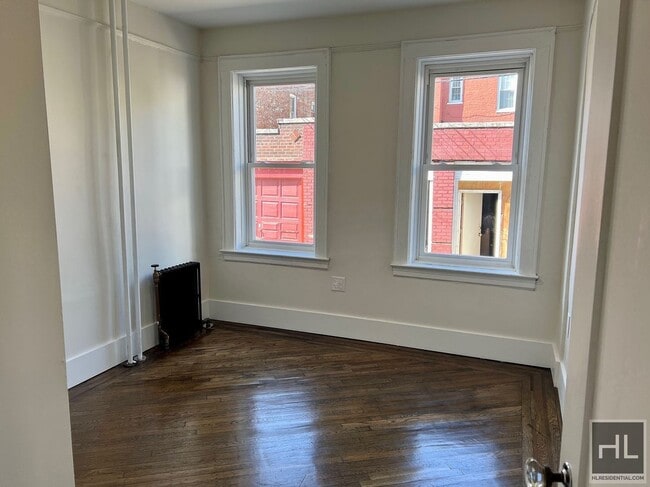 Building Photo - HIGHLAND BOULEVARD