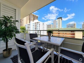 Building Photo - AVAILIBLE NOW | One Bedroom, One Bathroom ...