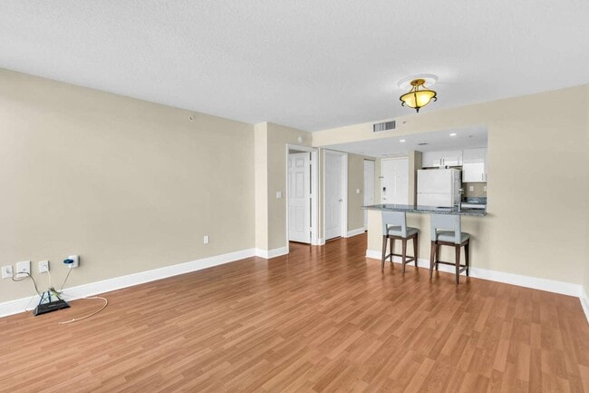 Building Photo - 3000 Coral Wy