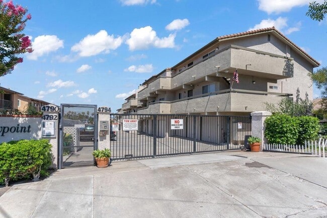 Building Photo - 4794 Arizona St