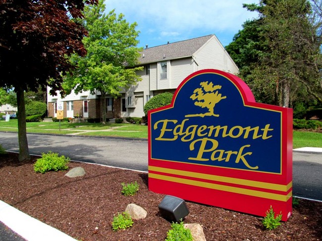 Primary Photo - Townhomes Of Edgemont Park