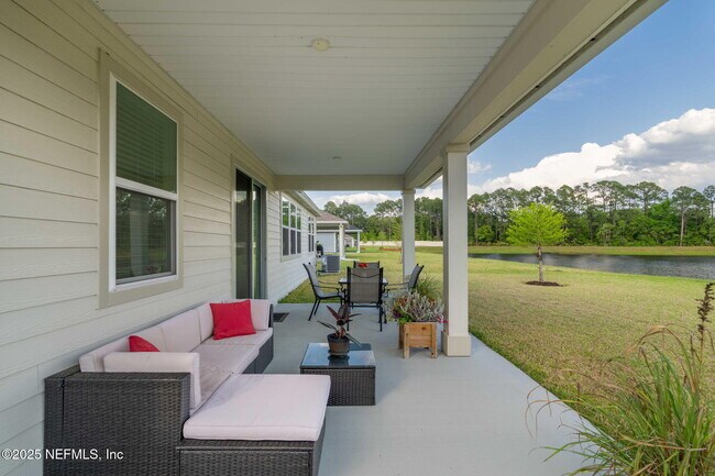 Building Photo - 12897 Logans Walk Ln