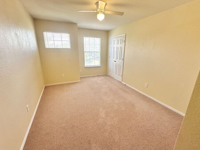 Building Photo - NEW IN MANAGEMENT - AVAILABLE NOW!