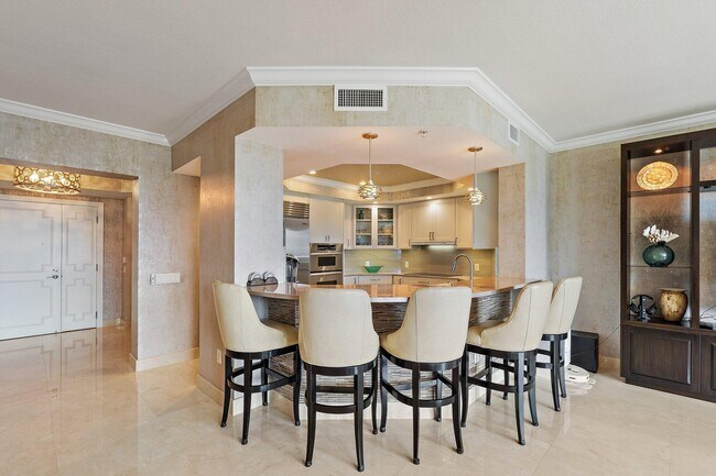 Building Photo - 3620 Gardens 1602b Pky