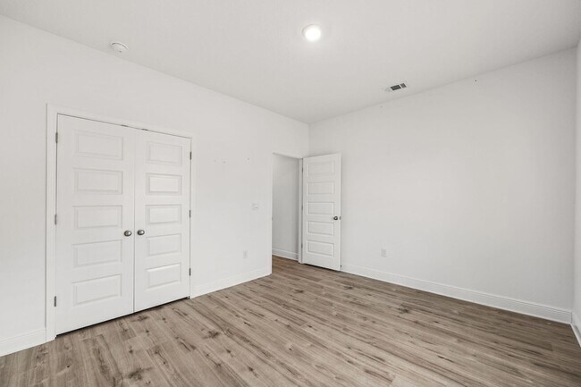 Building Photo - 185 Sea Eagle Ln