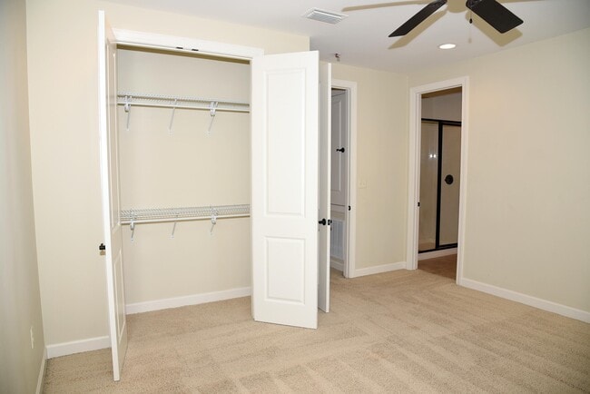 Building Photo - 4256 Skipjack Cove