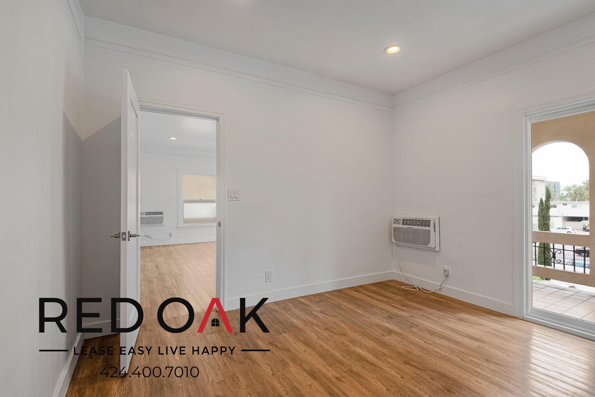 Building Photo - 1818 Whitley Ave