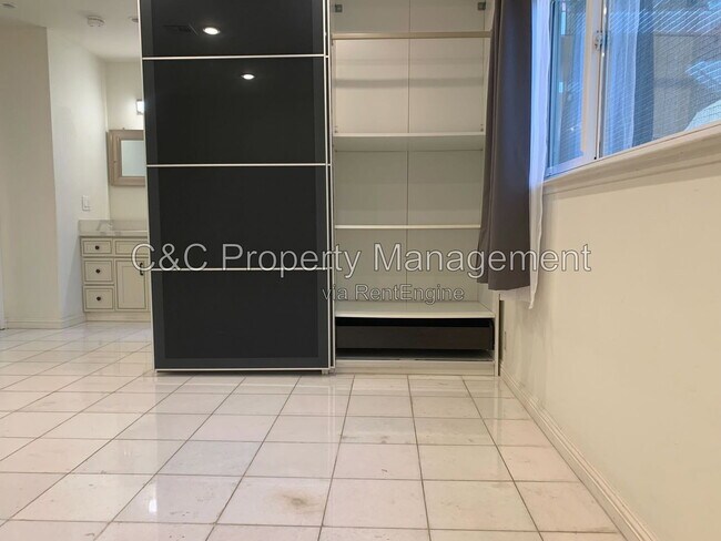 Building Photo - 3836 Glengarry Dr