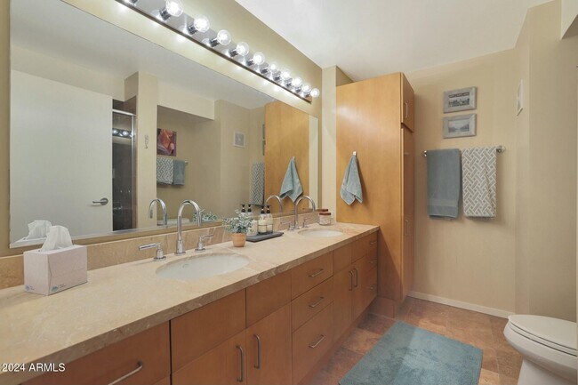 Building Photo - 4808 N 24th St