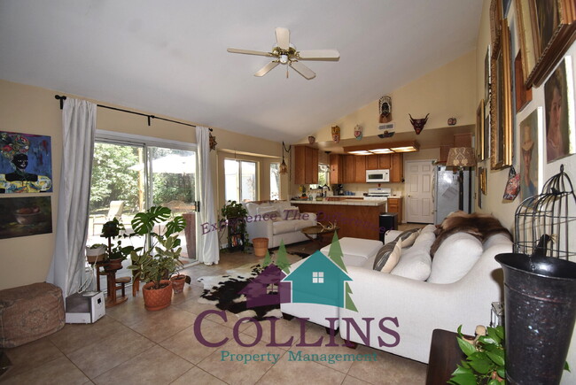 Building Photo - Wonderful property!