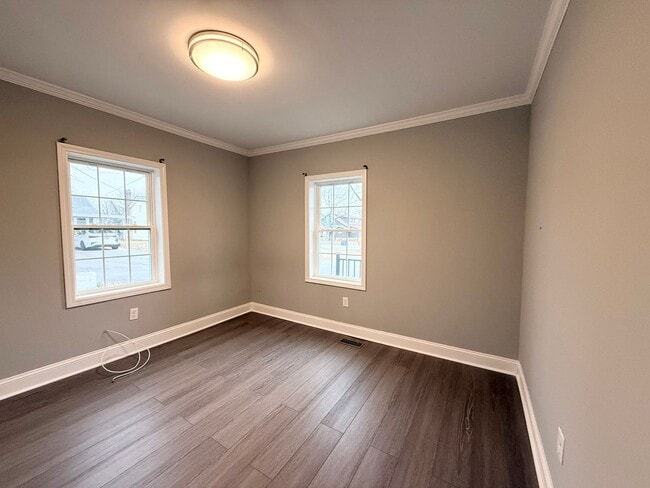 Building Photo - Renovated 2BR Home Minutes from Downtown Hickory – Washer & Dryer Included!