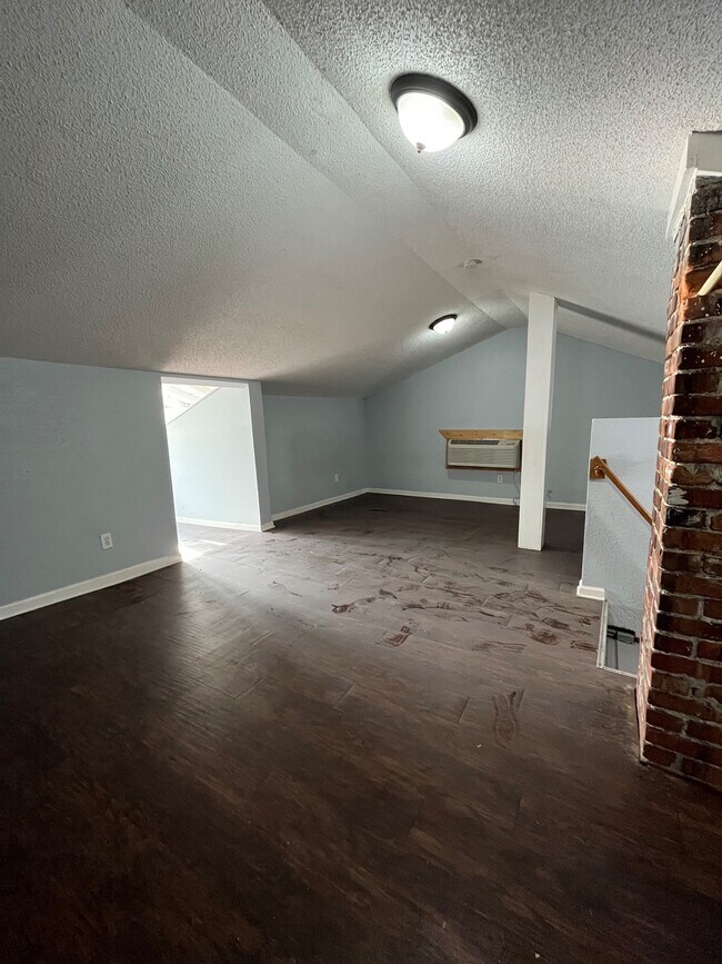 Large bedroom or additional living space upstairs - 2913 N 27th St
