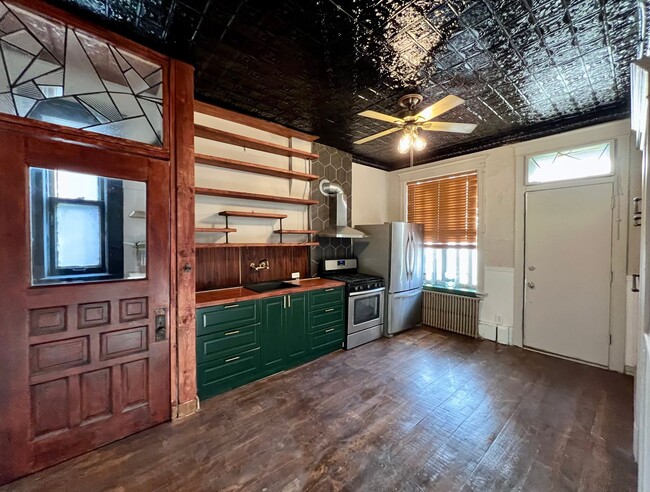 Building Photo - 2326 S Millard Ave