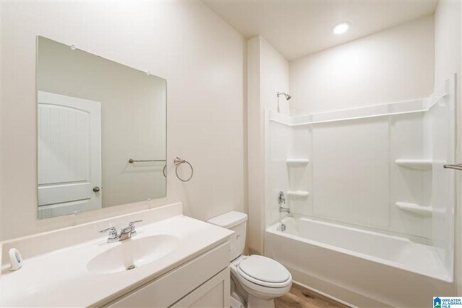 Building Photo - 5630 Post Oak Trl