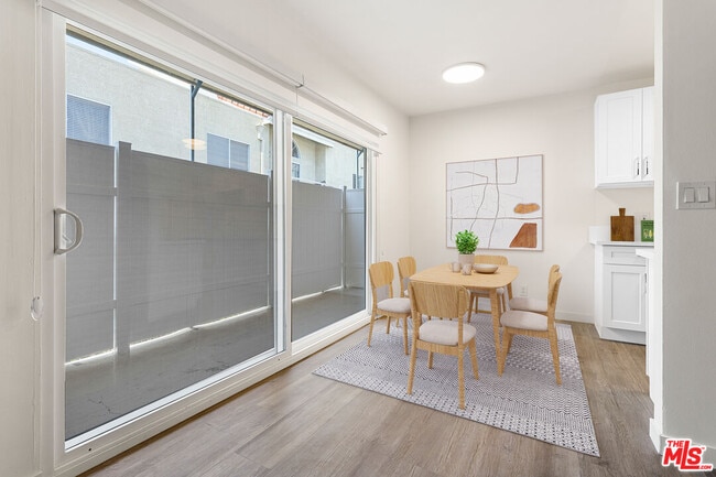 Building Photo - 1433 Brockton Ave