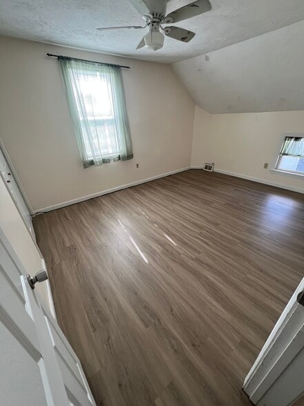 Bedroom 2 - 91 School Park