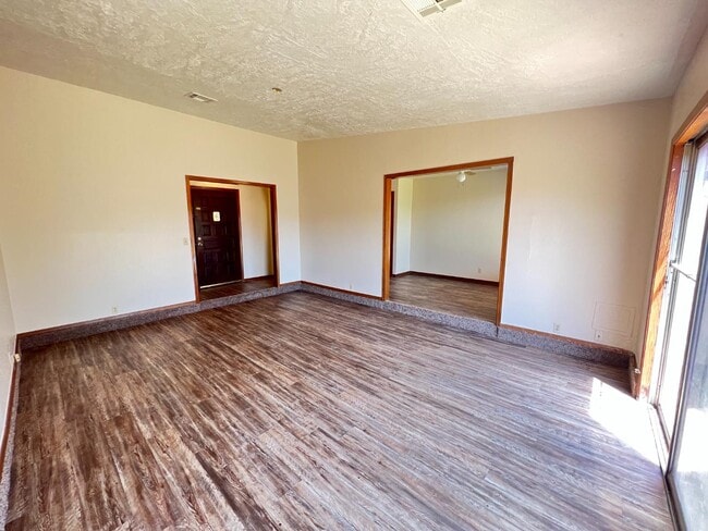 Building Photo - 104 Crawford Ct