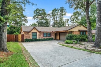 Building Photo - 523 S Rivershire Dr