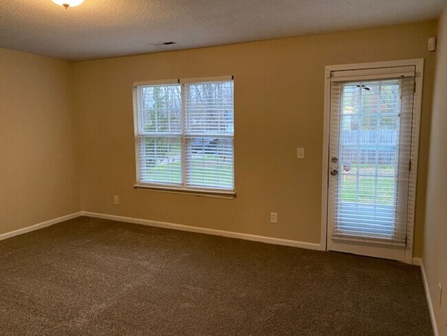 Building Photo - 4713 Fewell Rd