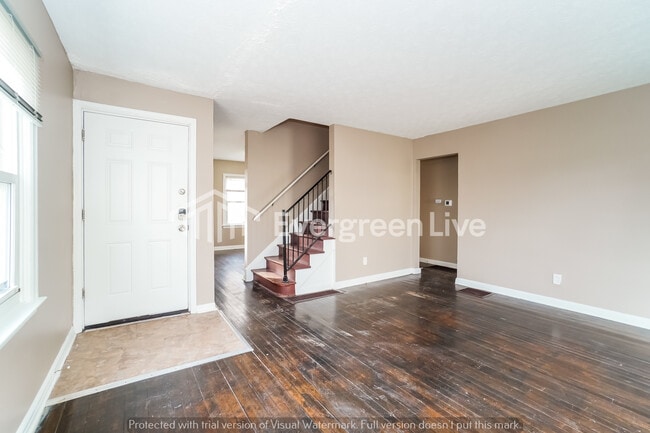 Building Photo - 2358 Meredith Dr