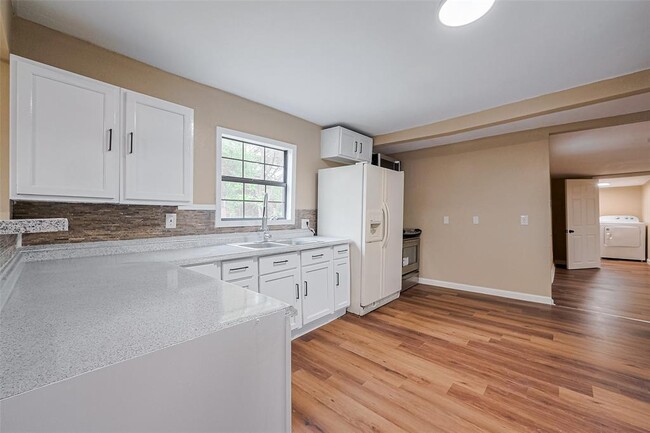 Building Photo - 1311 Pershing St