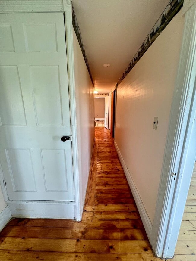 Building Photo - 353 Auriesville Rd