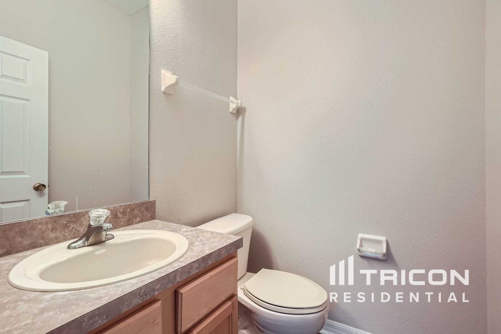 Building Photo - 16631 Fresh Meadow Dr