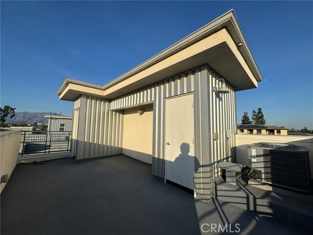 Building Photo - 9042 Garvey Ave